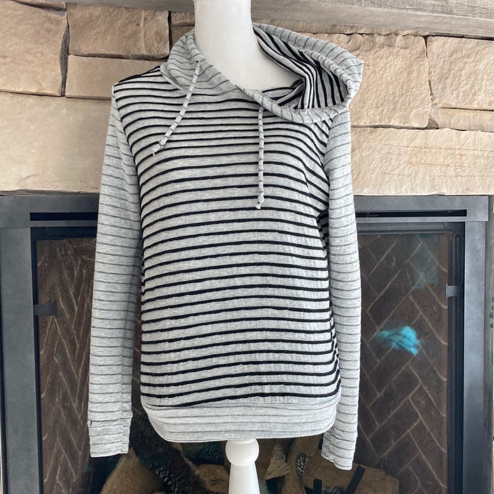Kori Pull String Ling Sleeve Hoodie Shirt